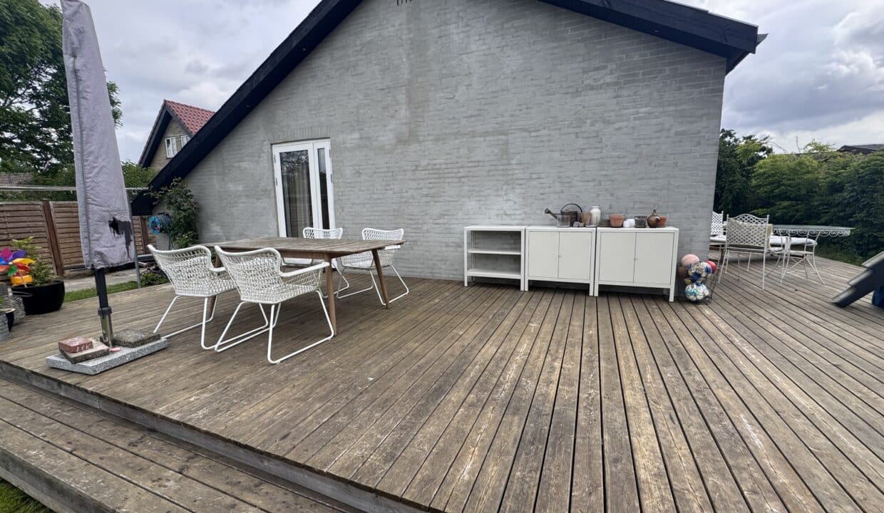 Møbleret hus med skøn have | Rødovre billede 3