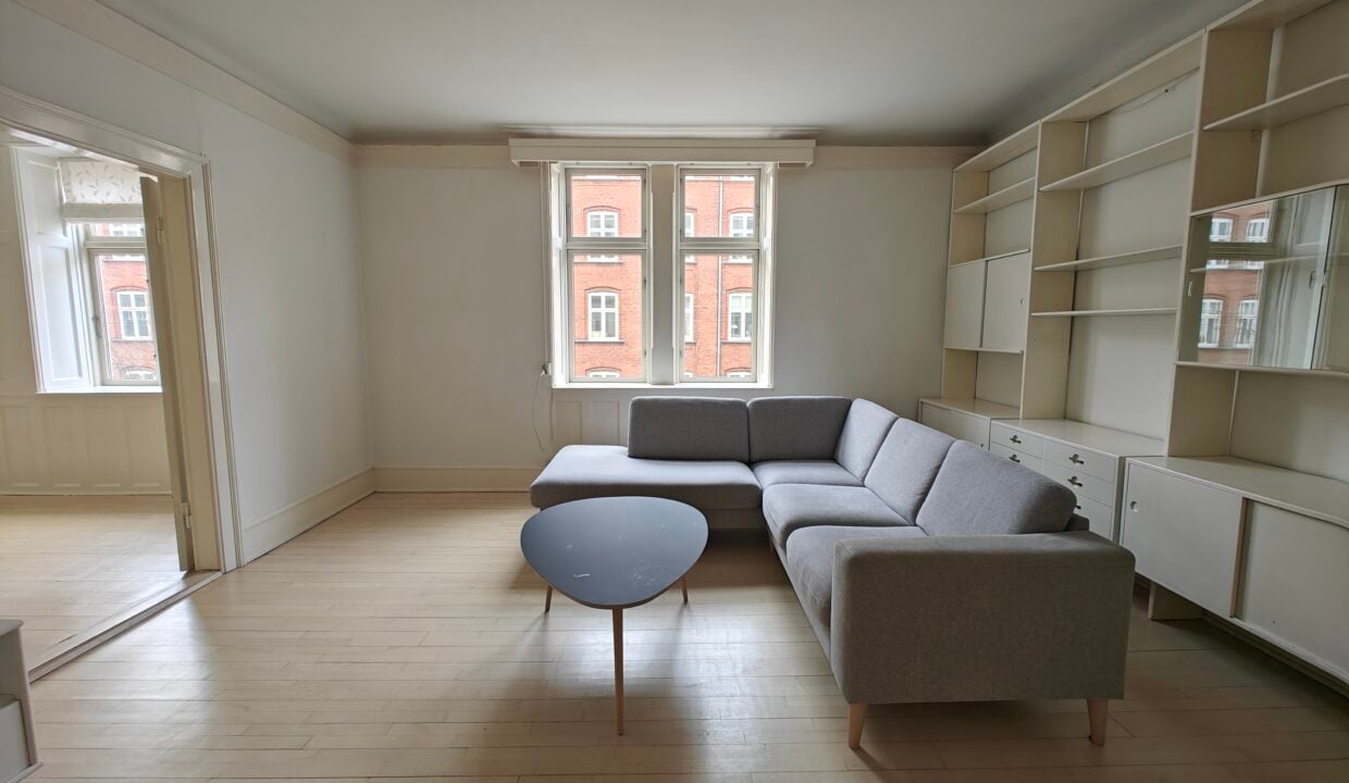 Rummelig og lys lejlighed | København K. billede 4